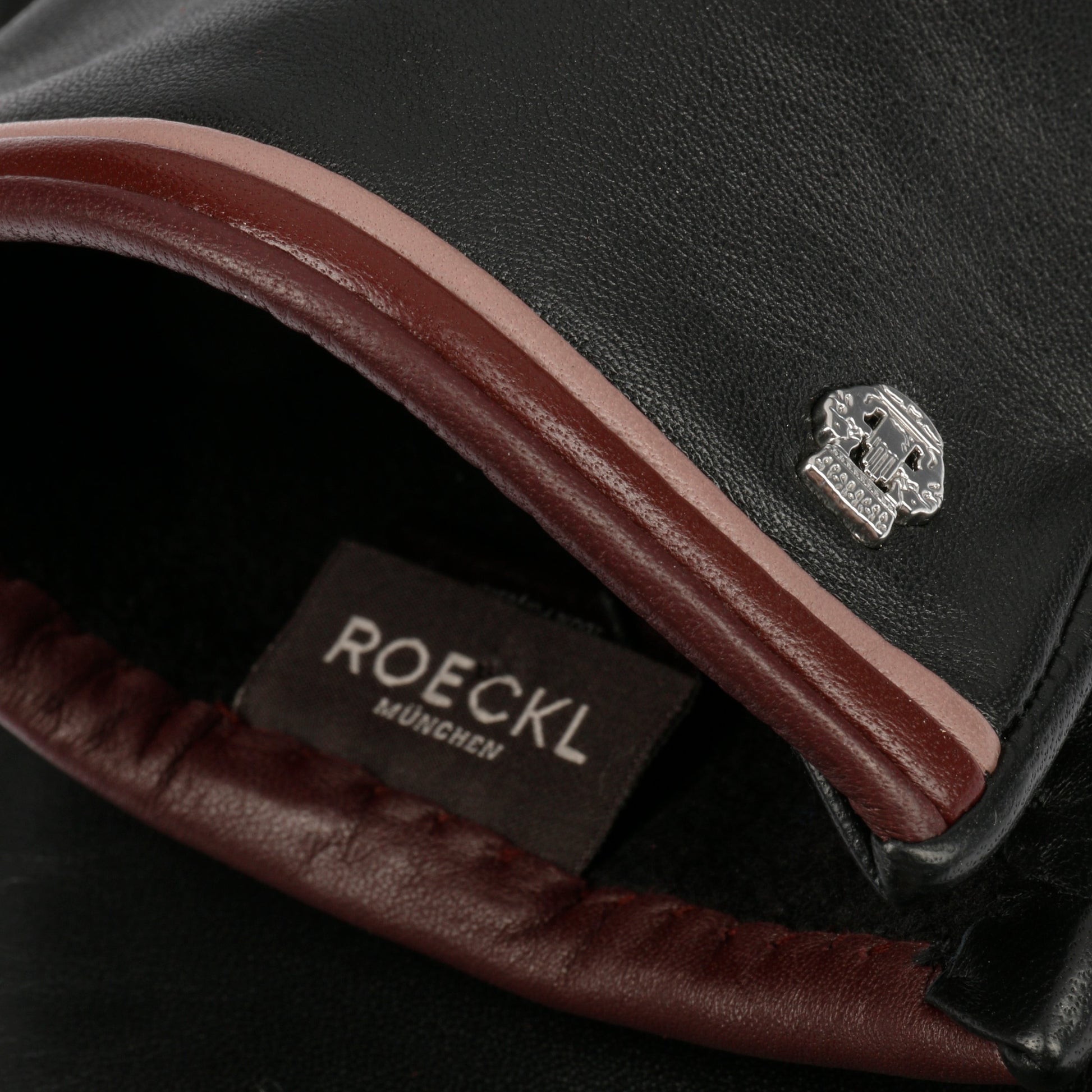 black-bordeaux
