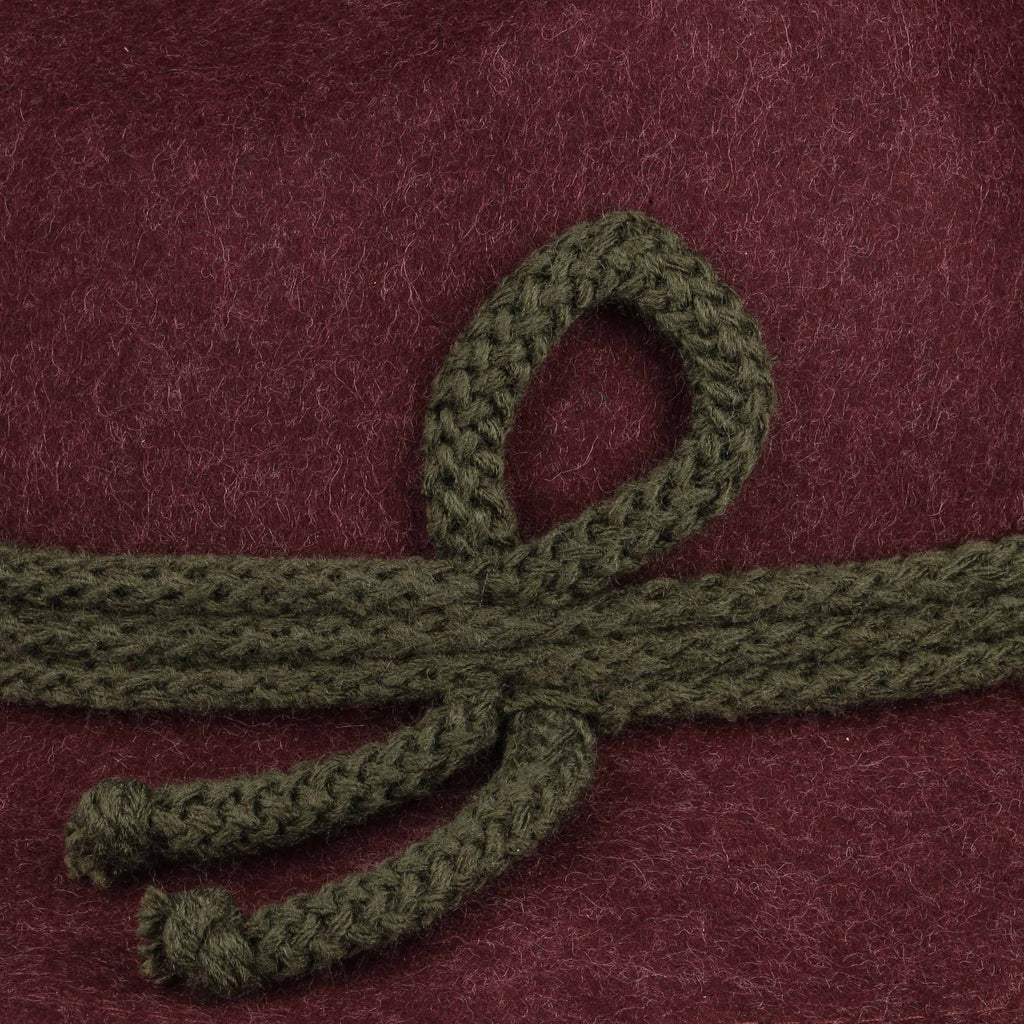 bordeaux-olive