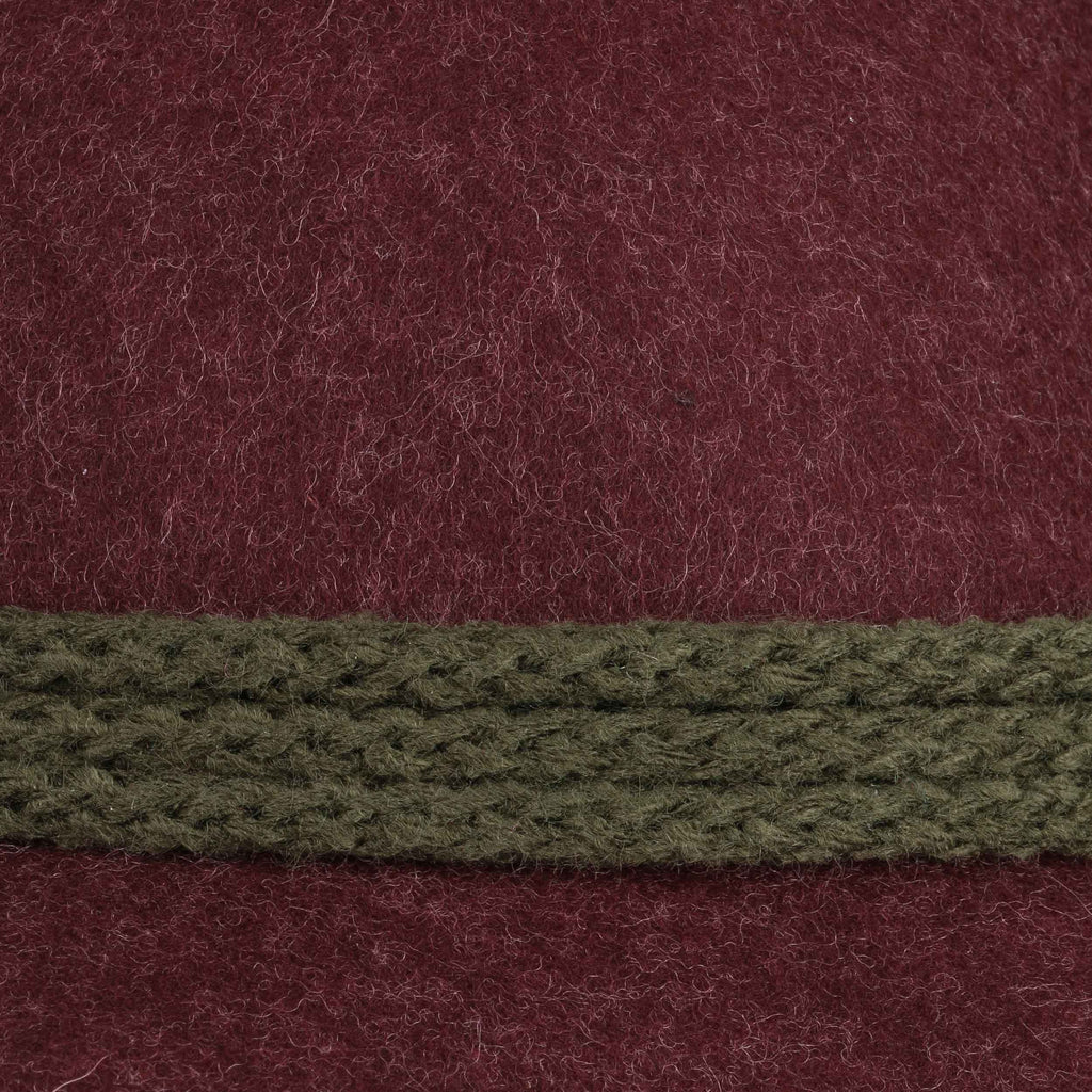 bordeaux-olive