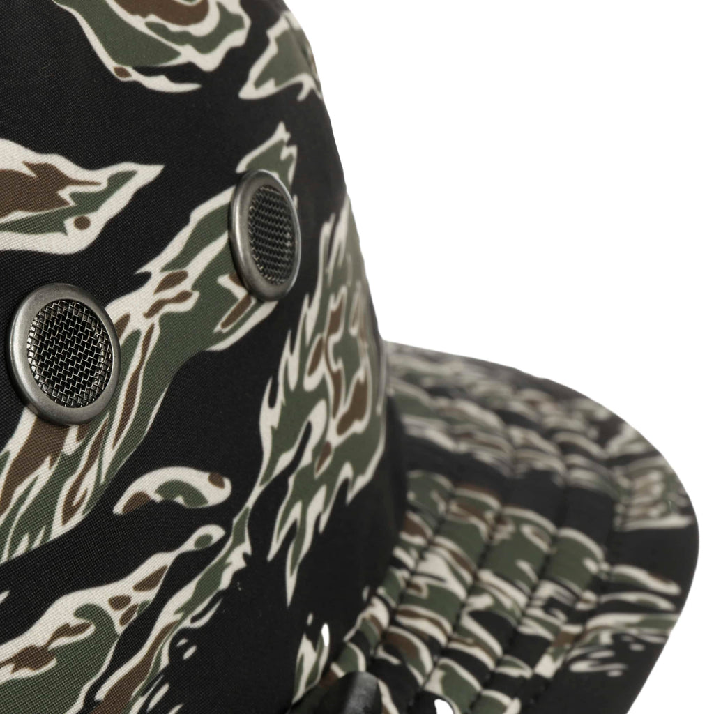black-green