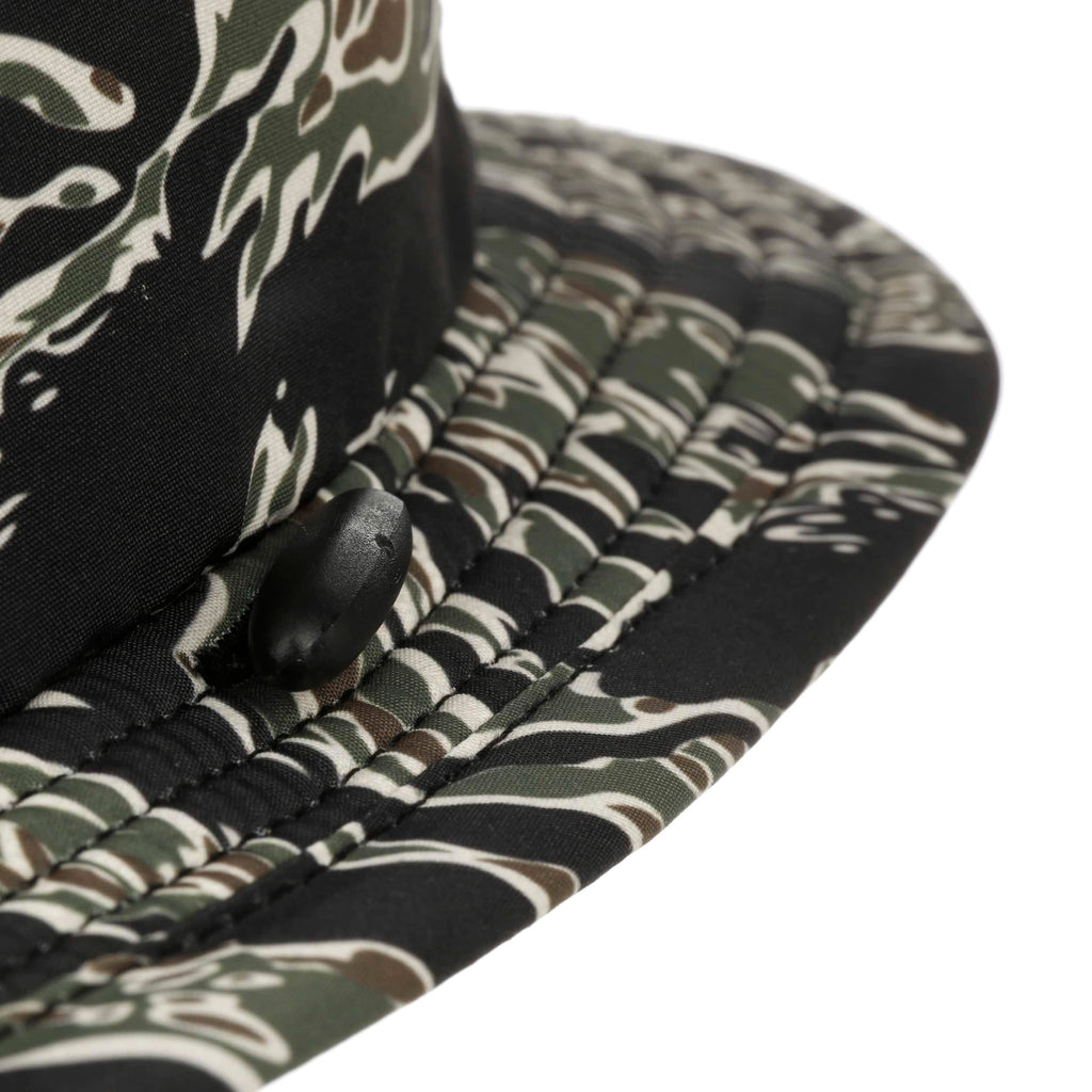 black-green