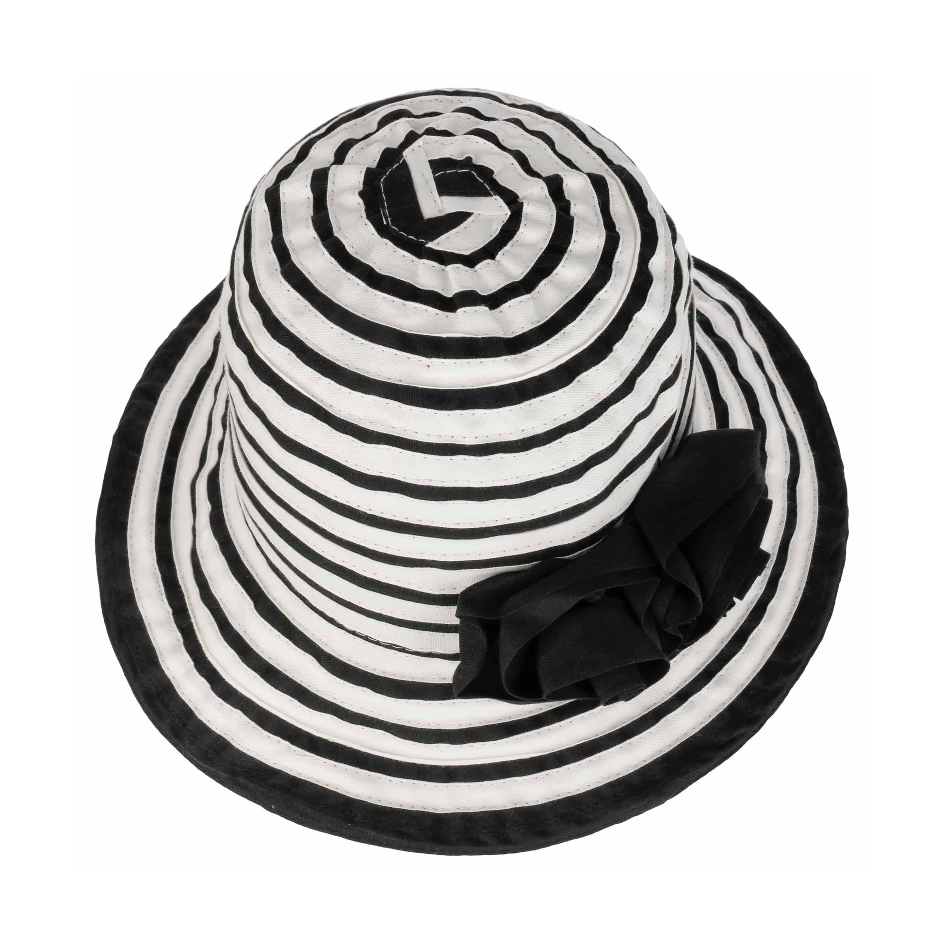 black-cream white